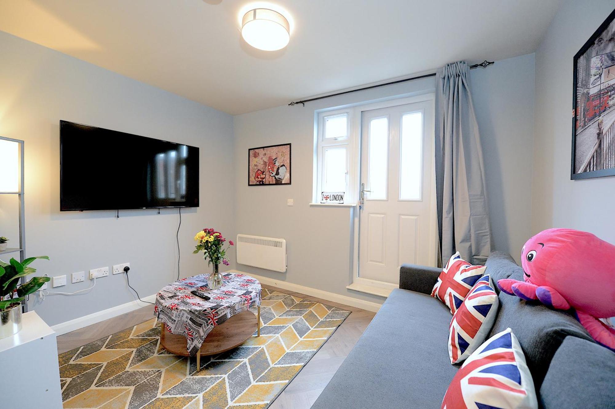 Ferienwohnung 2 Bed Terraced Flat Piccadilly Line London Exterior foto